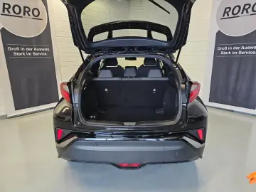 TOYOTA C-HR 1.8 Hybrid Team D   RFK AHK Navi 2.Hand SH