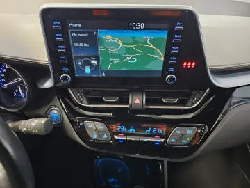 TOYOTA C-HR 1.8 Hybrid Team D   RFK AHK Navi 2.Hand SH