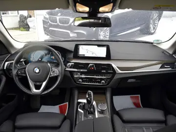 BMW Seria 5 520d Efficient Dynamics Edition Aut. Luxury Line