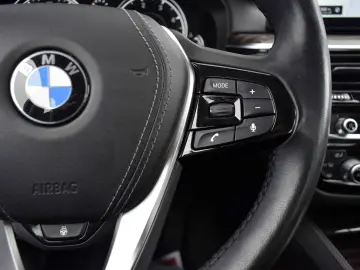 BMW Seria 5 520d Efficient Dynamics Edition Aut. Luxury Line