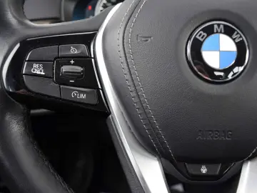 BMW Seria 5 520d Efficient Dynamics Edition Aut. Luxury Line