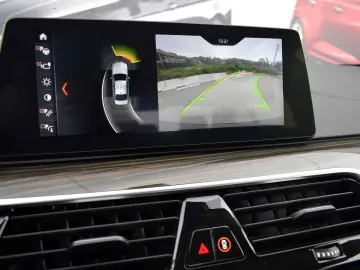 BMW Seria 5 520d Efficient Dynamics Edition Aut. Luxury Line