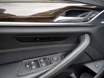 BMW Seria 5 520d Efficient Dynamics Edition Aut. Luxury Line