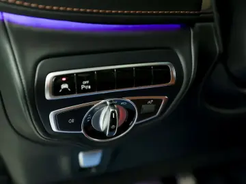 Mercedes-Benz G