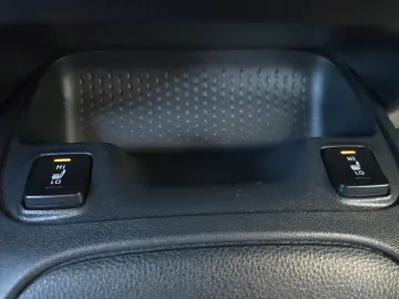 Toyota Corolla 1.8 HSD Business Hybrid 122 CP