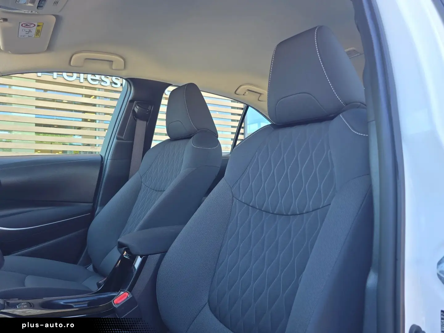 Toyota Corolla 1.8 HSD Business Hybrid 122 CP