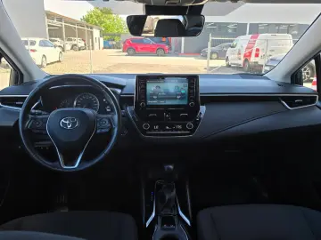 Toyota Corolla 1.8 HSD Business Hybrid 122 CP