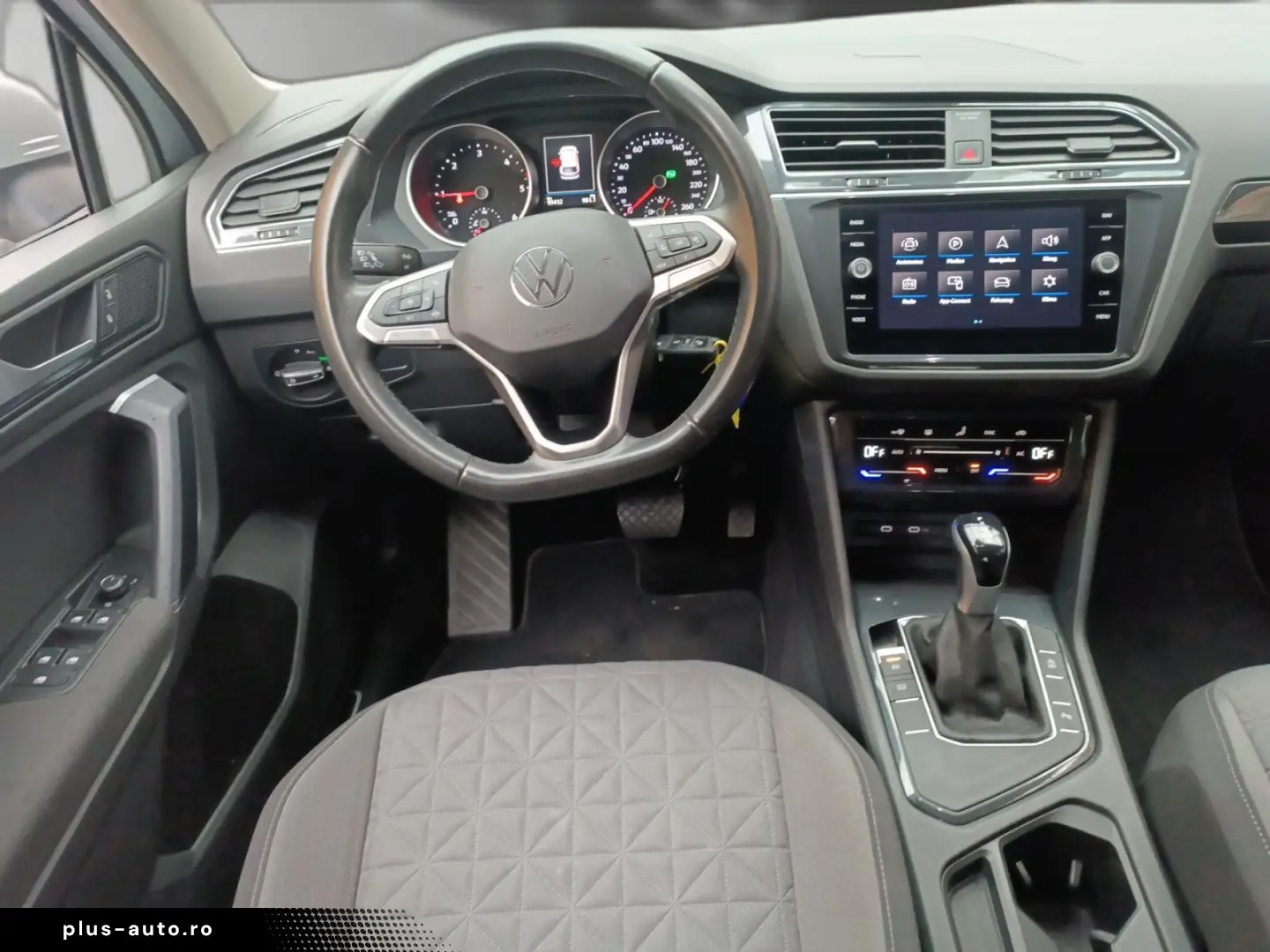 VW Tiguan 2.0 TDI Life DSG  AHK ACC NAV R-CAM PDC