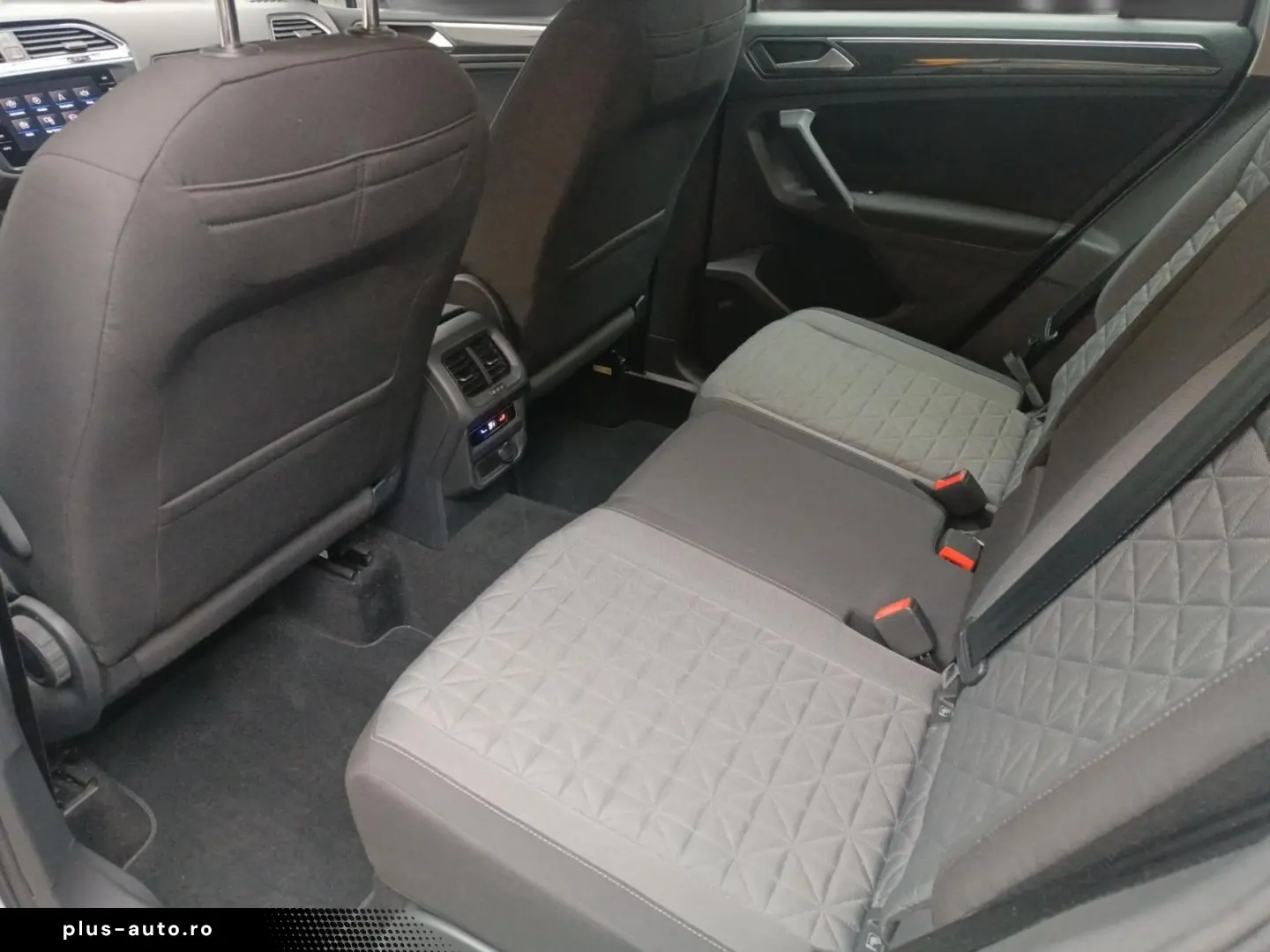 VW Tiguan 2.0 TDI Life DSG  AHK ACC NAV R-CAM PDC