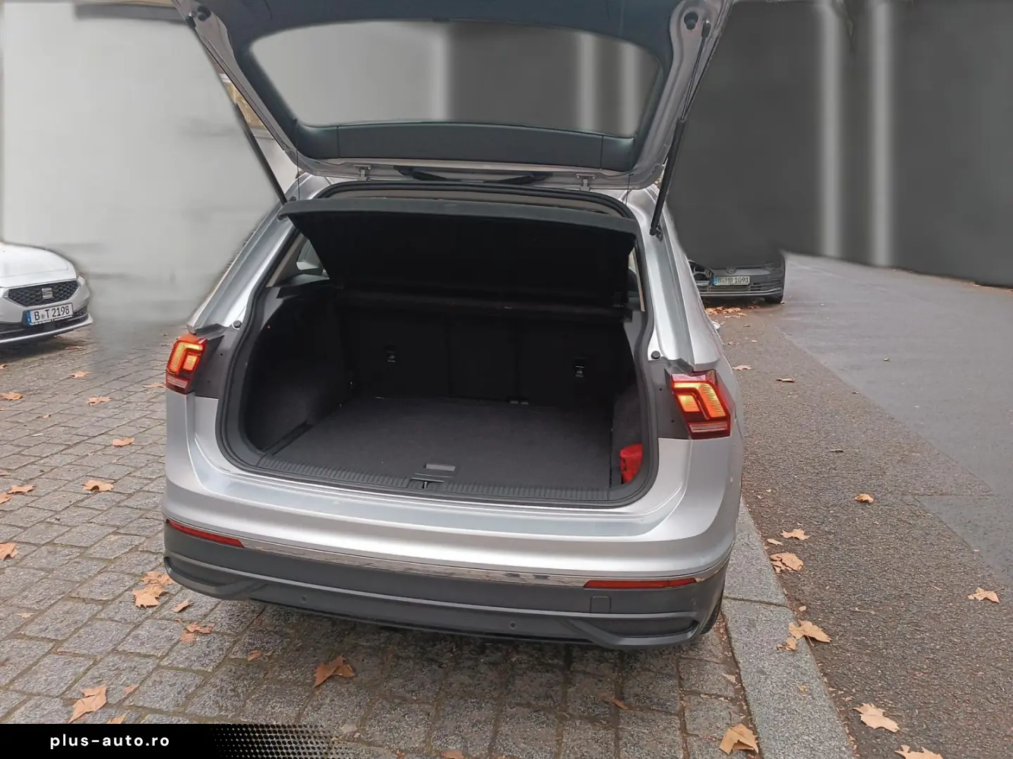 VW Tiguan 2.0 TDI Life DSG  AHK ACC NAV R-CAM PDC