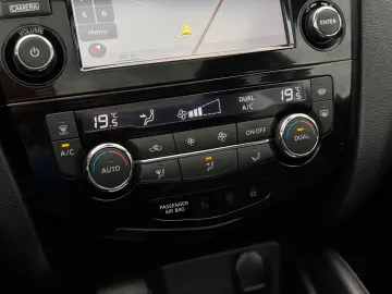 NISSAN QASHQAI TEKNA