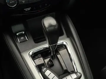 NISSAN QASHQAI TEKNA