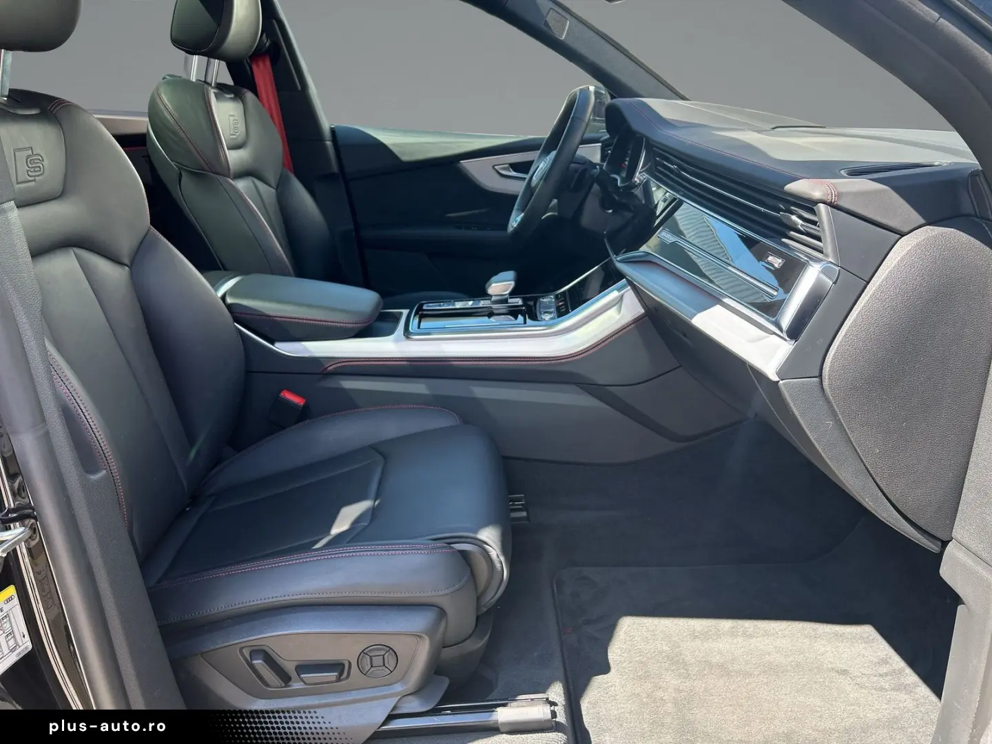AUDI Q8 55 TFSI e quattro S-LINE MATRIX PANO HUD AHK