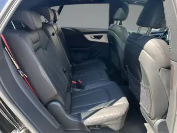 AUDI Q8 55 TFSI e quattro S-LINE MATRIX PANO HUD AHK