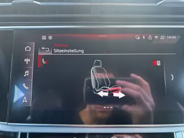 AUDI Q8 55 TFSI e quattro S-LINE MATRIX PANO HUD AHK