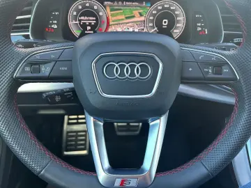 AUDI Q8 55 TFSI e quattro S-LINE MATRIX PANO HUD AHK