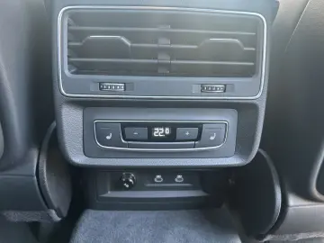 AUDI Q8 55 TFSI e quattro S-LINE MATRIX PANO HUD AHK