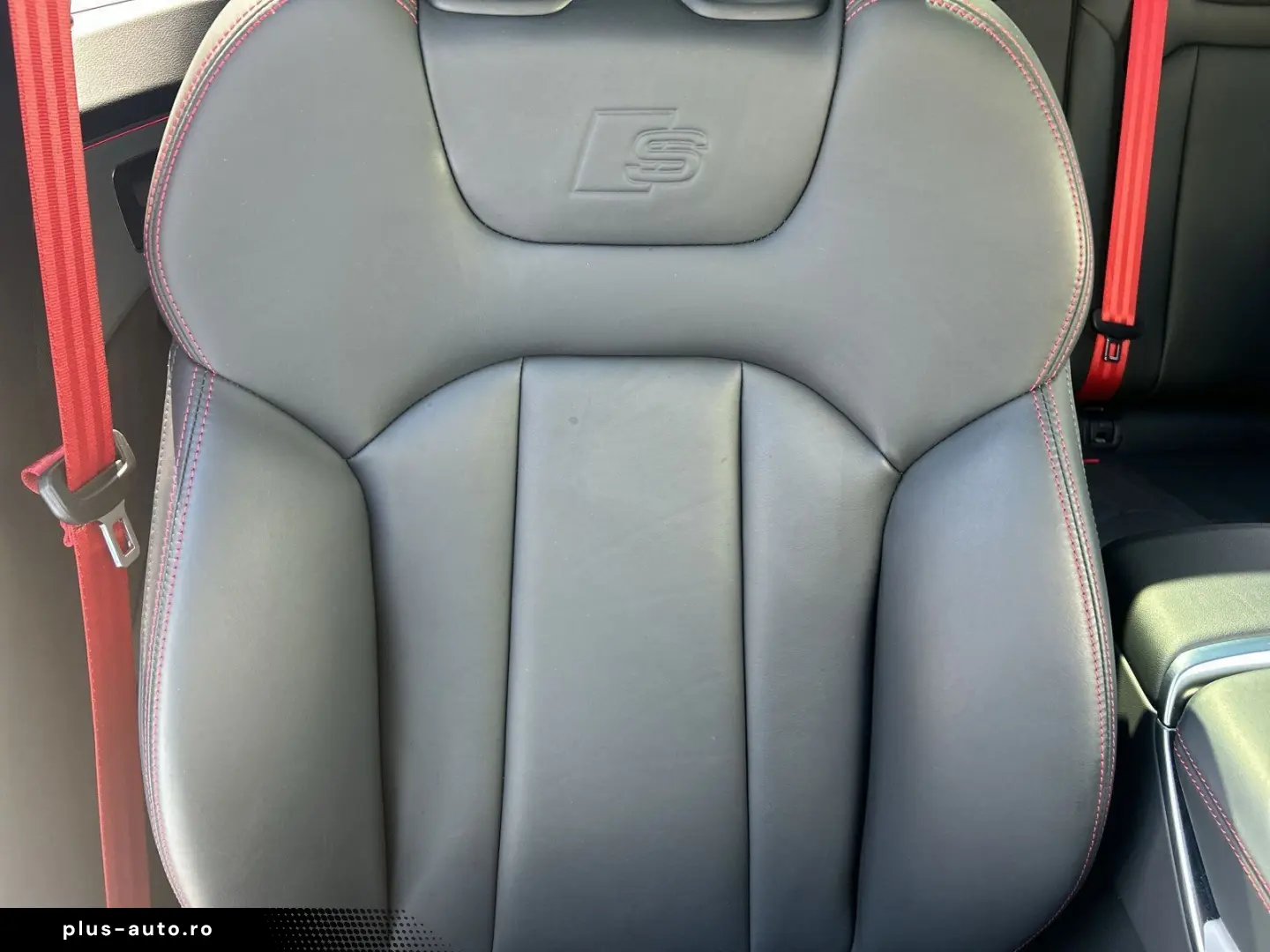 AUDI Q8 55 TFSI e quattro S-LINE MATRIX PANO HUD AHK