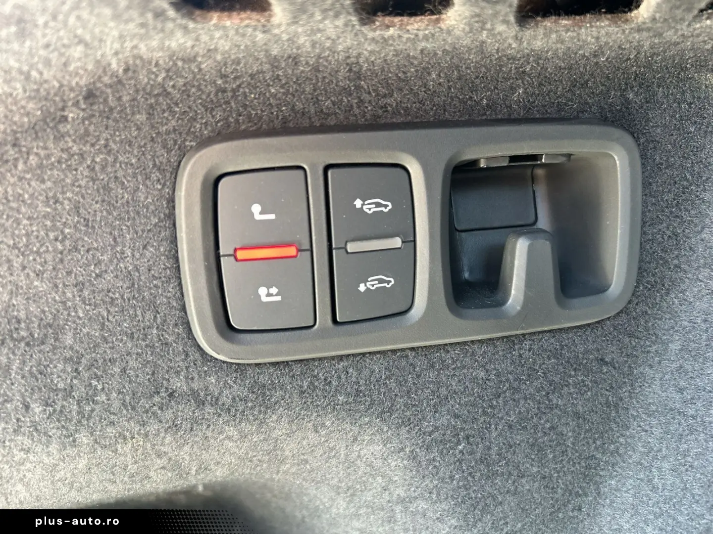 AUDI Q8 55 TFSI e quattro S-LINE MATRIX PANO HUD AHK