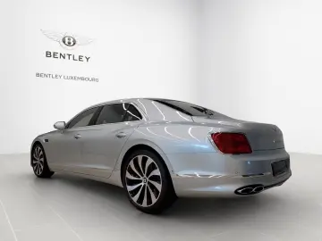 Bentley Flying Spur Azure V8