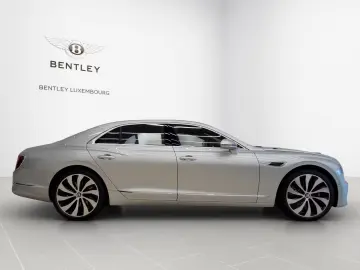 Bentley Flying Spur Azure V8