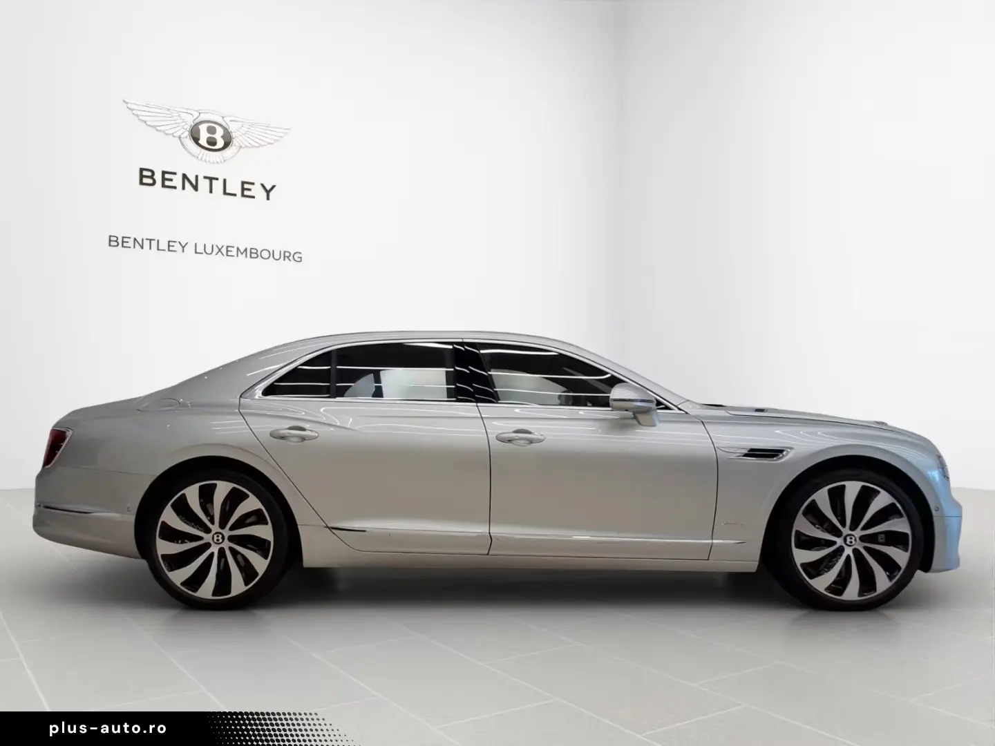 Bentley Flying Spur Azure V8