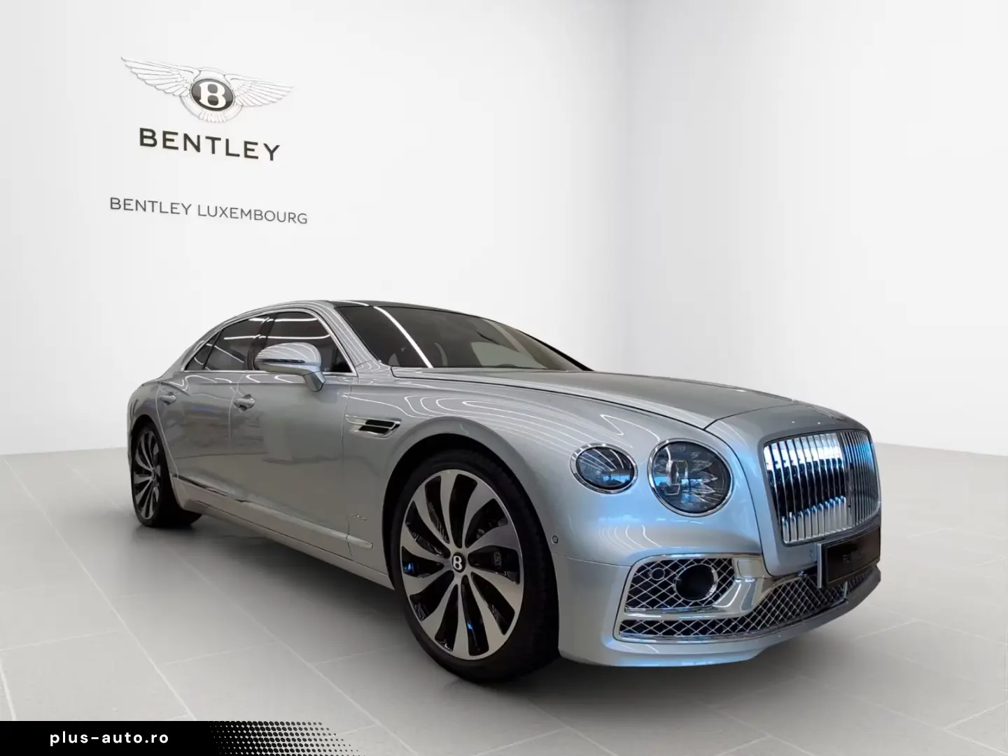 Bentley Flying Spur Azure V8