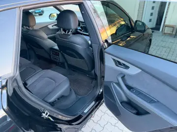AUDI Q8 55 TFSI e quattro
