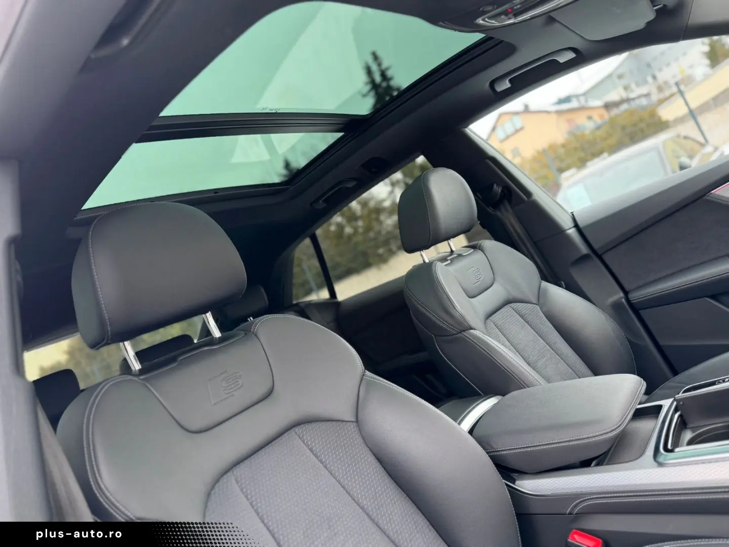 AUDI Q8 55 TFSI e quattro