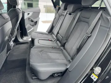 AUDI Q8 55 TFSI e quattro