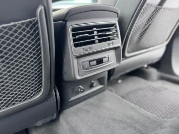 AUDI Q8 55 TFSI e quattro