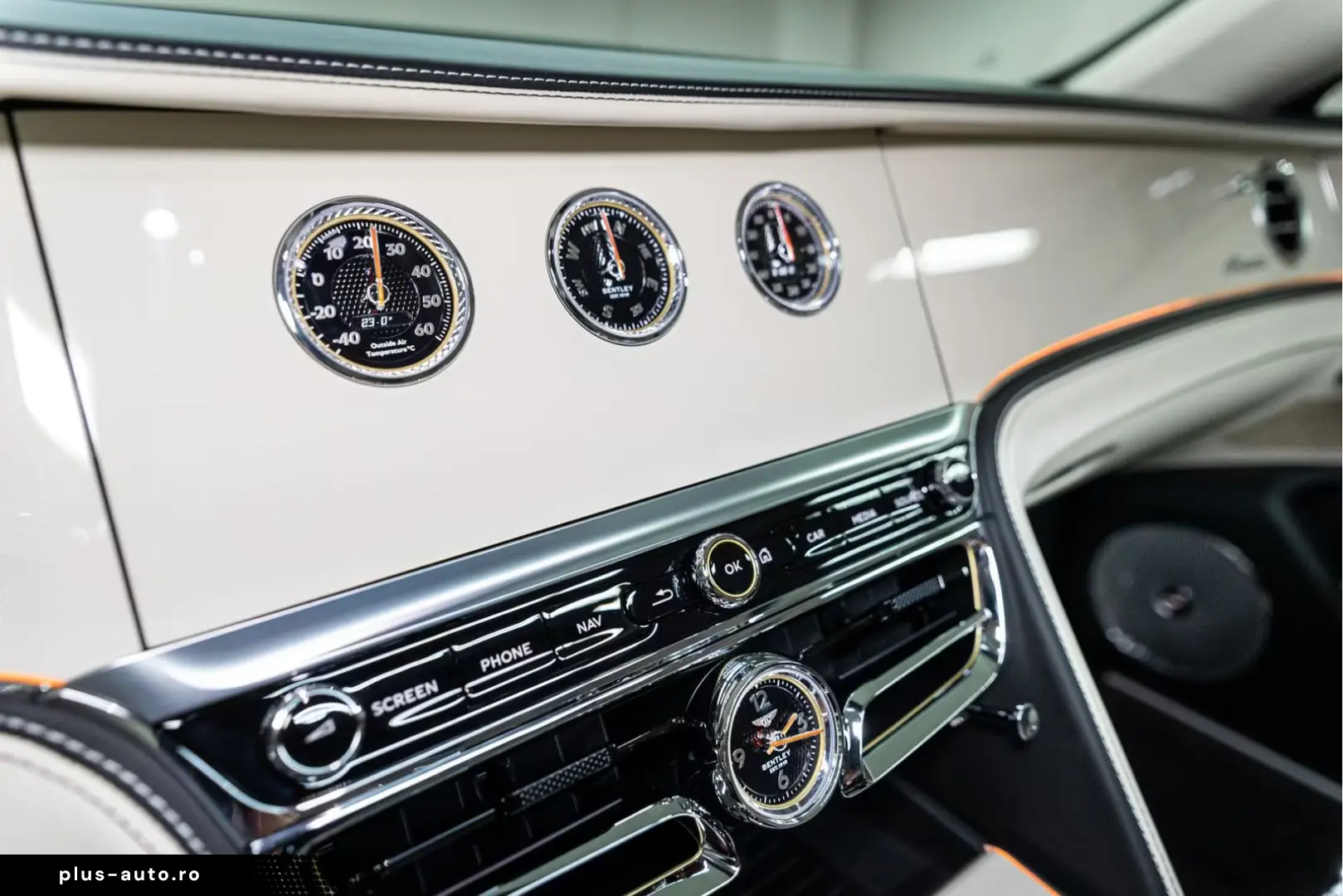 Bentley Flying Spur V8 Azure  Piano Linen Veneer Rotatin