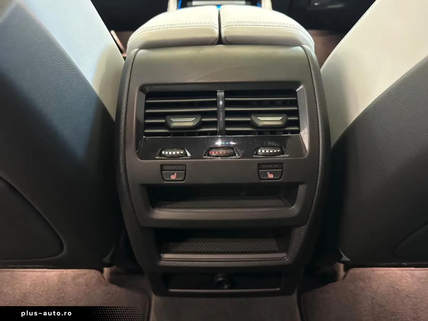 BMW X6 30 d xDrive M Sport ACC HUD PANO HARMAN LUFT