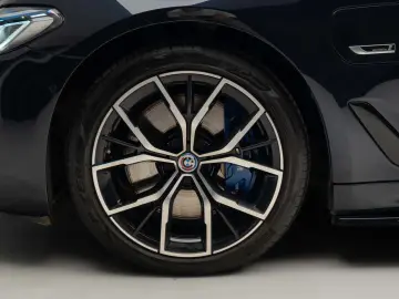 BMW 545e xDrive MSport Packet