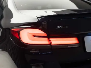 BMW 545e xDrive MSport Packet