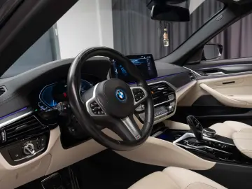 BMW 545e xDrive MSport Packet