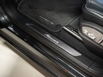 PORSCHE Macan Standheizung BOSE  Panorama