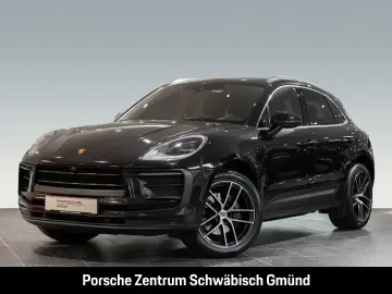 PORSCHE Macan Surround-View BOSE Luftfederung 20-Zoll
