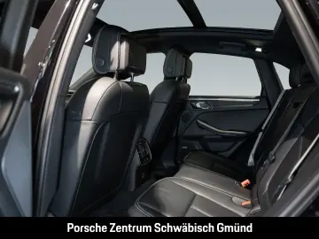 PORSCHE Macan Surround-View BOSE Luftfederung 20-Zoll