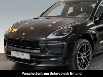 PORSCHE Macan Surround-View BOSE Luftfederung 20-Zoll