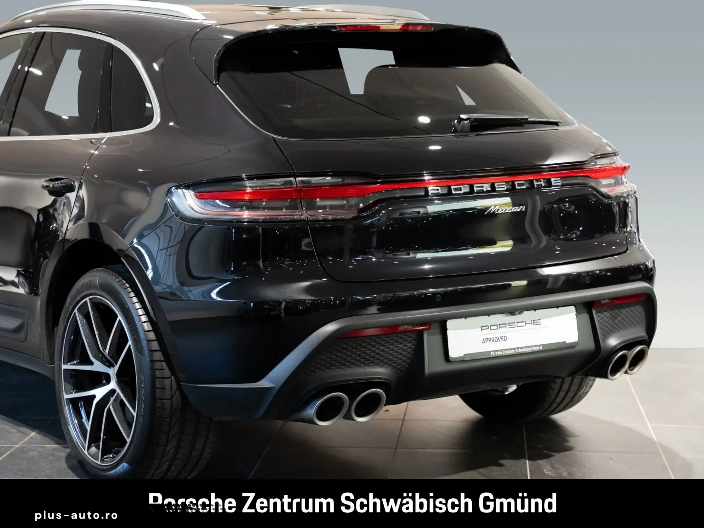 PORSCHE Macan Surround-View BOSE Luftfederung 20-Zoll