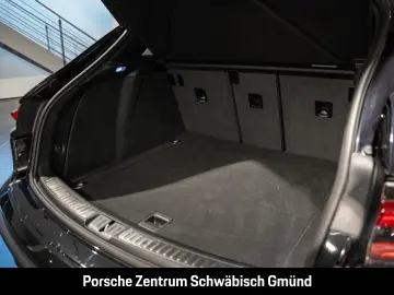 PORSCHE Macan Surround-View BOSE Luftfederung 20-Zoll