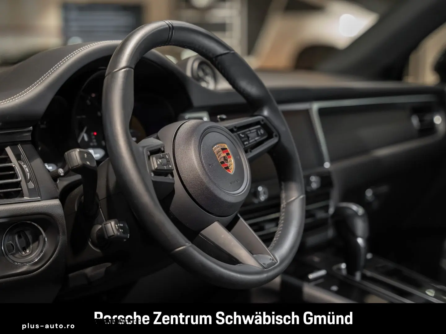 PORSCHE Macan Surround-View BOSE Luftfederung 20-Zoll