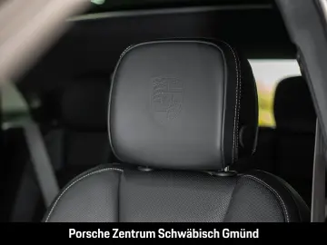 PORSCHE Macan Surround-View BOSE Luftfederung 20-Zoll