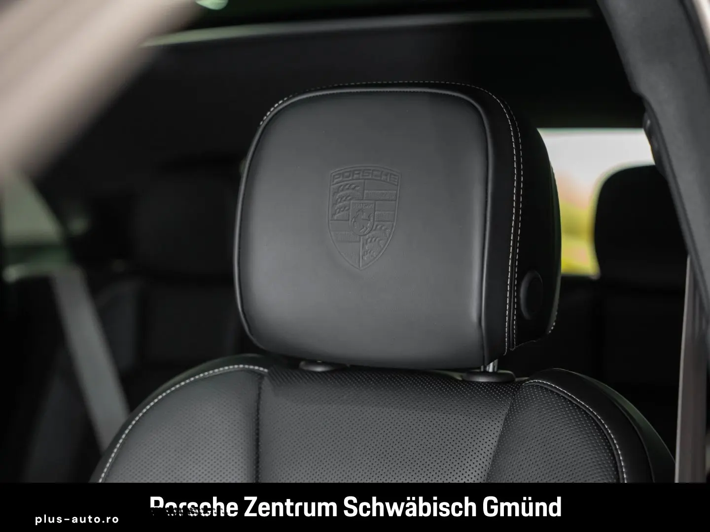 PORSCHE Macan Surround-View BOSE Luftfederung 20-Zoll