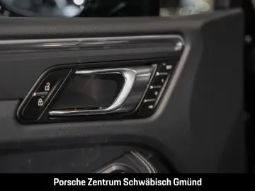 PORSCHE Macan Surround-View BOSE Luftfederung 20-Zoll