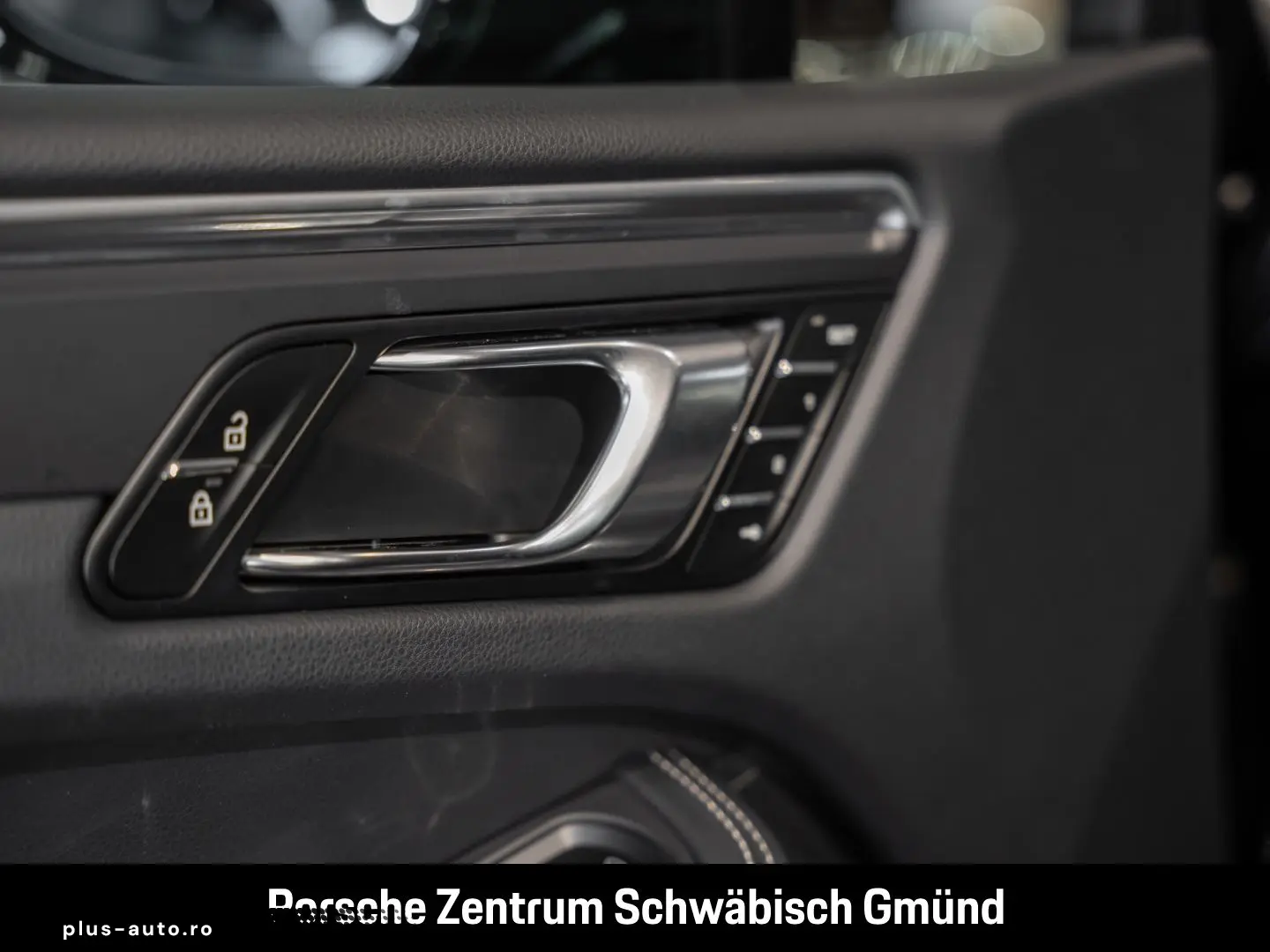 PORSCHE Macan Surround-View BOSE Luftfederung 20-Zoll