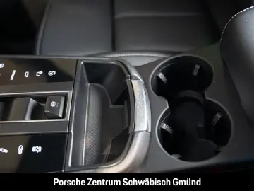 PORSCHE Macan Surround-View BOSE Luftfederung 20-Zoll