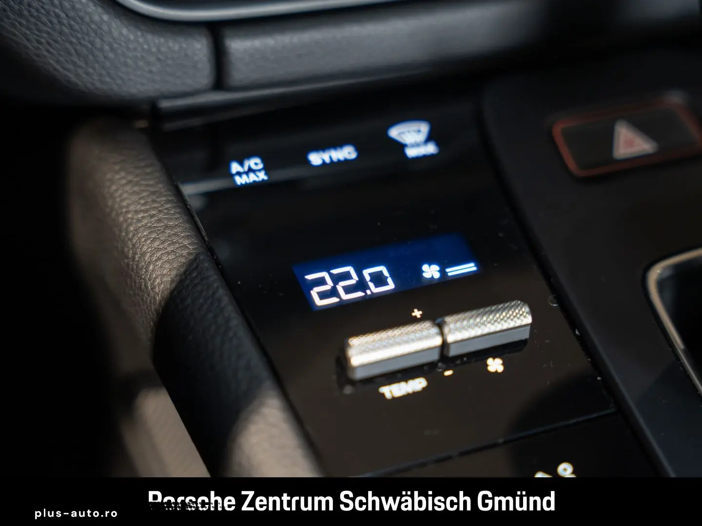 PORSCHE Macan Surround-View BOSE Luftfederung 20-Zoll