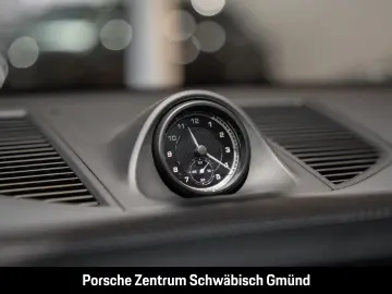 PORSCHE Macan Surround-View BOSE Luftfederung 20-Zoll